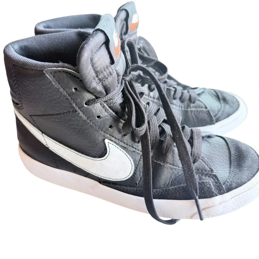 KIDS BLACK NIKE BLAZERS SIZE 4.5 Boys/Girls Fast Shipping